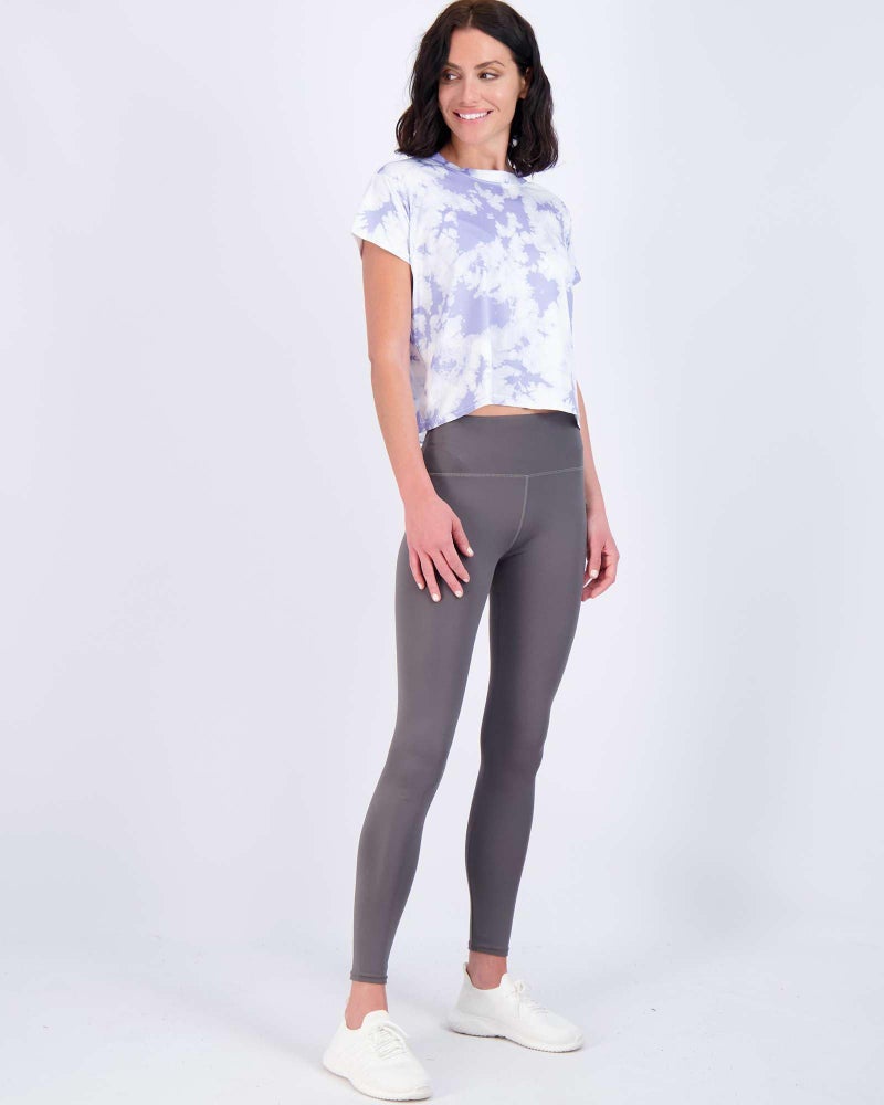 REALESSENTIALS أساسيات حقيقية 5 عبوة: قميص قصير الأكمام للنساء بتقنية جافة - قبة دائرية تمتد (متوفر بحجم زائد) - مجموعة 6، L - Image 4