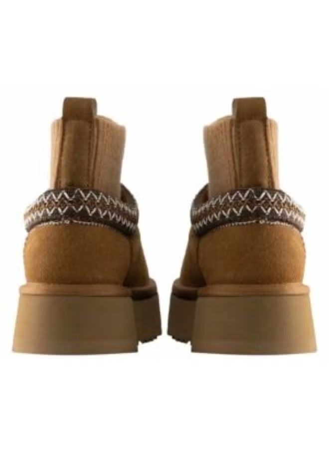 UGG Tazz Platform – Cozy Indoor & Winter Footwear - Image 5