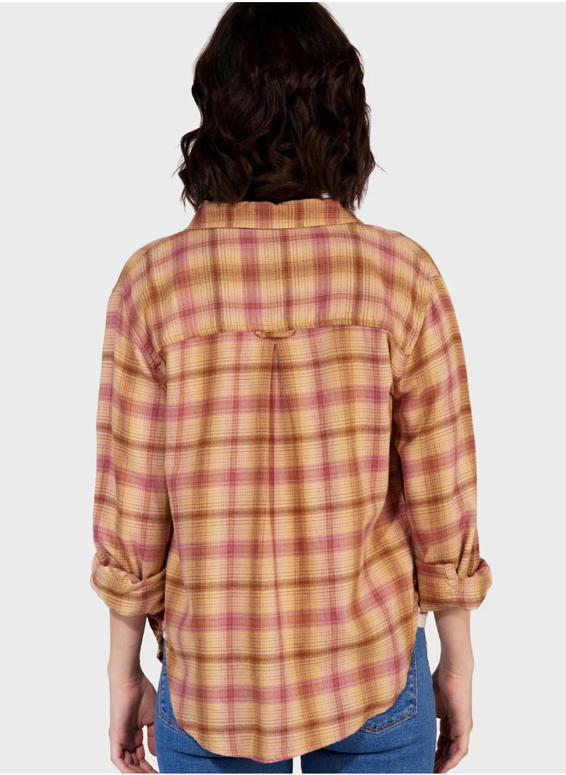 American Eagle Checked Button Down Shirts