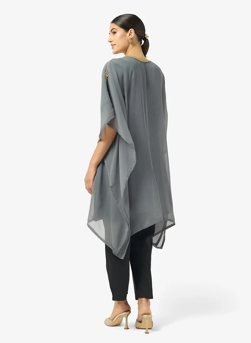 ارابيان كلوزيت Golden Neck Line Kaftan