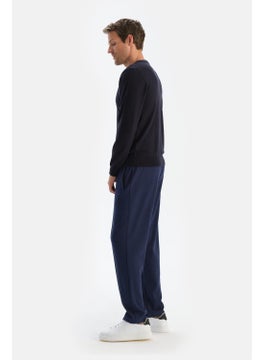 dagi Anthracite Men's Cashmere Blend V-Neck Sweater  - Image 3