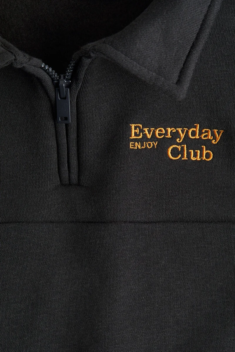 اتش اند ام سويتشيرت بسحاب وتطريز