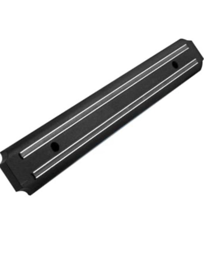 حامل السكاكين المغناطيسي على هيئة شريط تخزين لون اسود يثبت على الحائط متعدد الأغراض يُستخدم بشكل أساسي لتنظيم وتخزين الأدوات المعدنية مفيد في المطبخ لأواني المطبخ المعدنية سكاكين او ملاعق او خفاقات و غيرها مما يساعد على توفير مساحة في الادراج و يبعد الادوات المعدنية الخطرة بعيداً عن متناول الأطفال او في المستودع او المرآب او الورشة لتنظيم المعدات اليدوية المعدنية الصغيره مثل المفكات الشواكيش والمفاتيح مما يبقيها منظمة ومرئية ايضا أماكن أخرى يمكن تثبيته في المكاتب و غرف الغسيل أو حتى المداخل لتعليق المفاتيح أو أي أشياء معدنية أخرى او غرفة الحارس او في مواقف السيارات لوضع المفاتيح فهو حل تخزين عملي وموفر للمساحة لأي شيء معدني يمكن أن ينجذب للمغناطيس طول الحامل 33 سم - Image 3