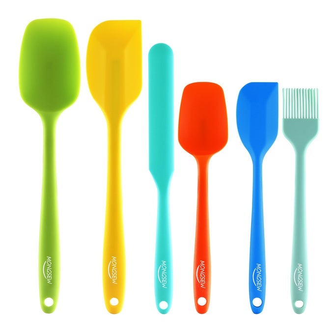 6PCS SILICONE SPATULAS FOOD GRADE HEAT RESISTANT RUBBER SPATULA SET KITCHEN SPATULAS FOR BAKING COOKING AND MIXING BPAFREE DISHWASHER SAFE SET OF 6 MULTI COLORS
