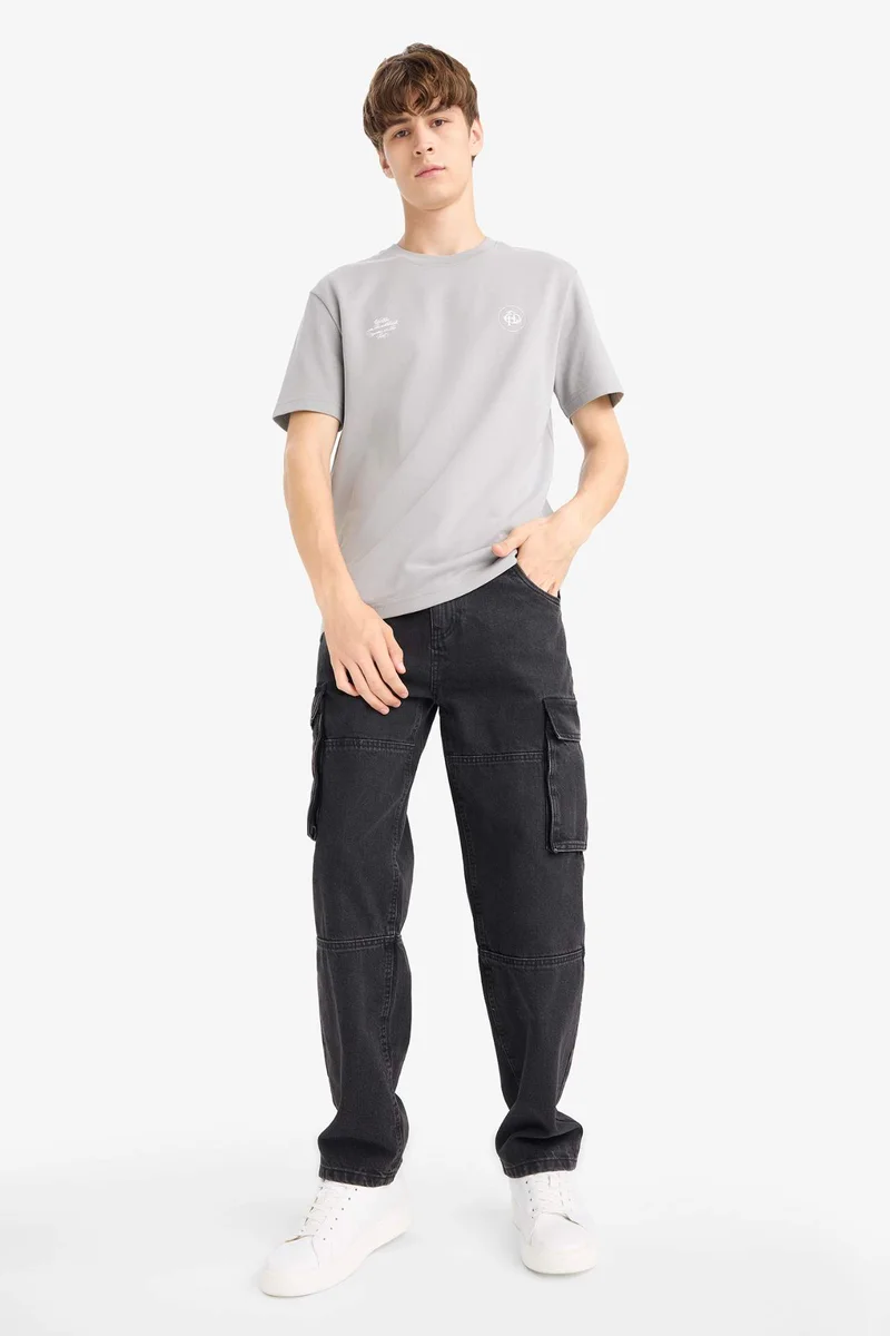 ديفاكتو Regular Fit Crew Neck Printed Short Sleeve T-Shirt