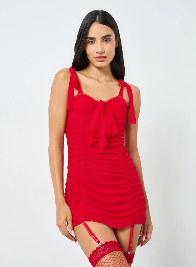 ستايلي فستان داخلي شبكي مزموم مع جوارب شبكية كاملة وقطعة داخلية