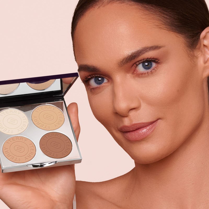 By Terry Hyaluronic Hydra-Powder Palette, 4-Shade, Vegan Contour Palette For Flawless & Matte Complexion, Fair to Medium - Image 2