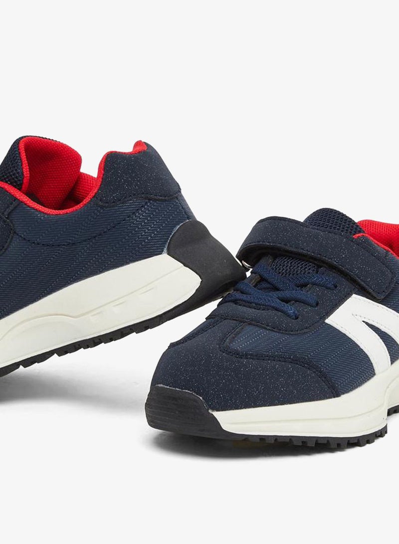 ستايلي اكتيف ستيلي سنيكرز بألواح وإغلاق بشريط لاصق - Image 3