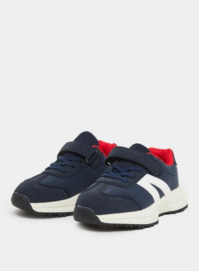 ستايلي اكتيف ستيلي سنيكرز بألواح وإغلاق بشريط لاصق