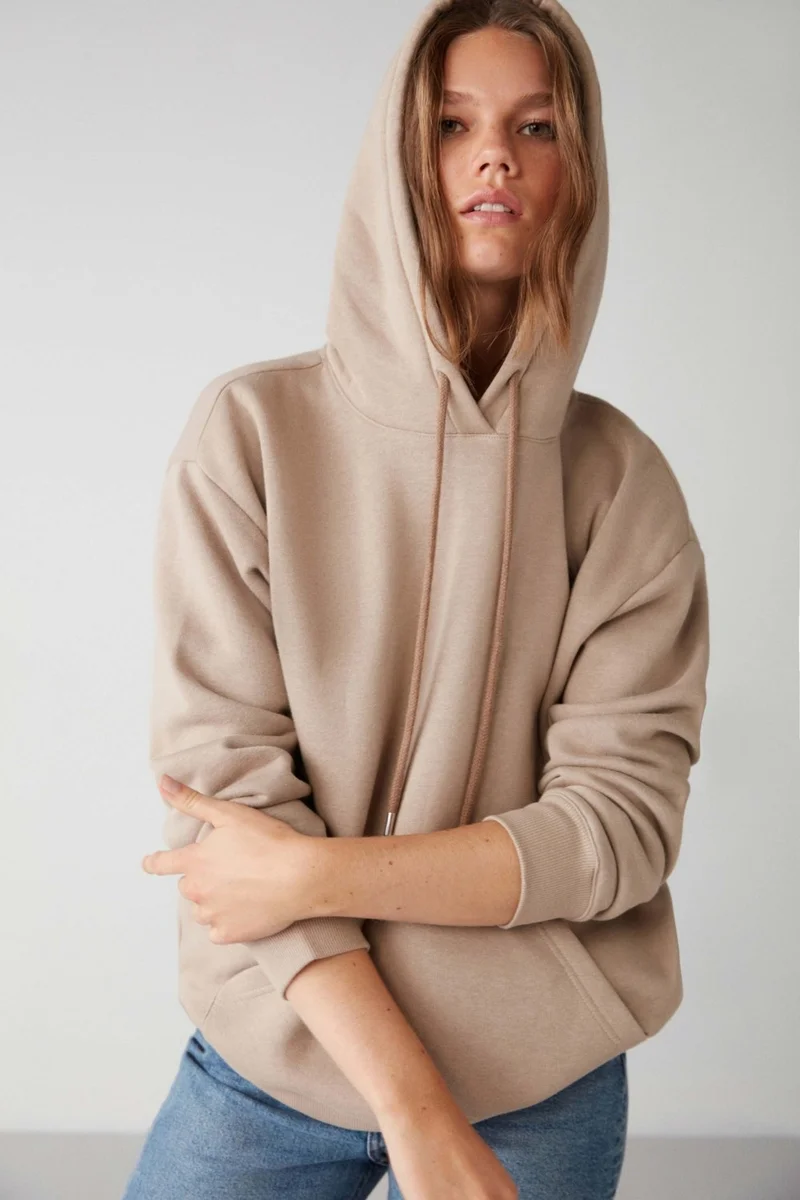 جريميلانج Adel Relaxed Fit Knitted Kangaroo Pocket Hooded Beige Sweatshirt