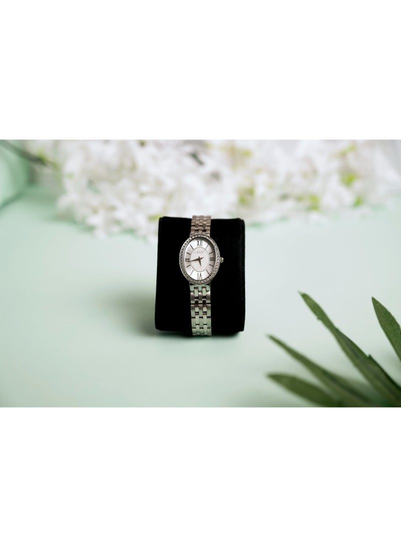 LIGANT Luxury Women's Stainless Steel Watch in Classic Silver - Elegant Modern Design - Rust Resistant Metallic Wristwatch for Events & Daily Wear - Image 5