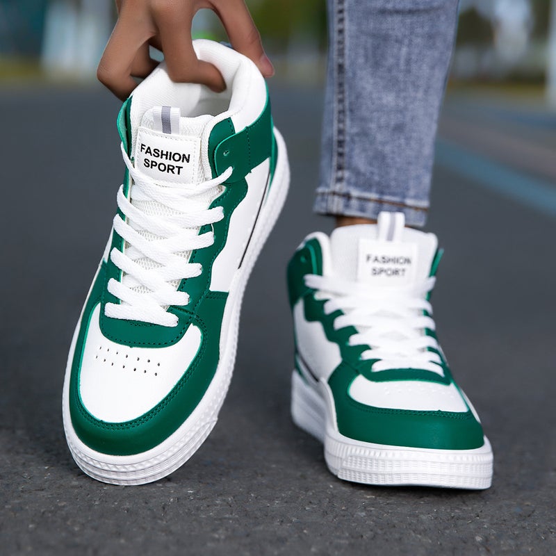 Large Size New Breathable Lightweight Casual Versatile Sports Style Campus Shoes for Men and Women That Make Feet Look Smaller Trendy White Shoes - Image 1