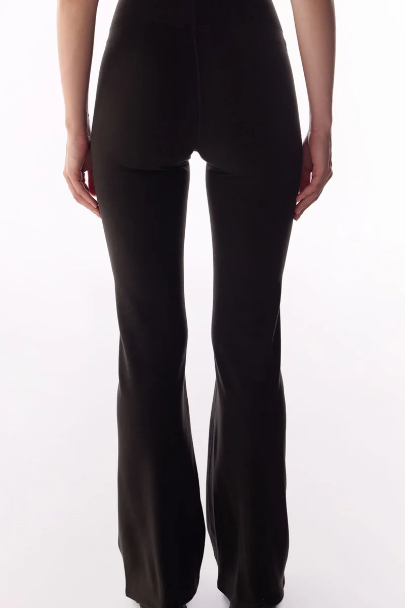 بنتي PENTI Peachy High Waist Flare Leggings