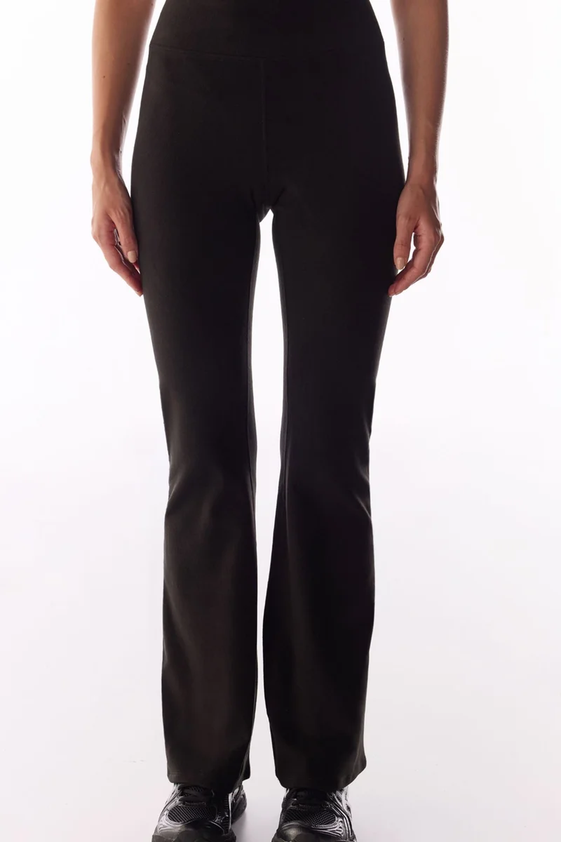 بنتي PENTI Peachy High Waist Flare Leggings