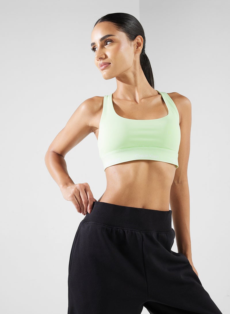 كالفن كلاين سبورت حمالة صدر رياضية دعم متوسط - Image 1