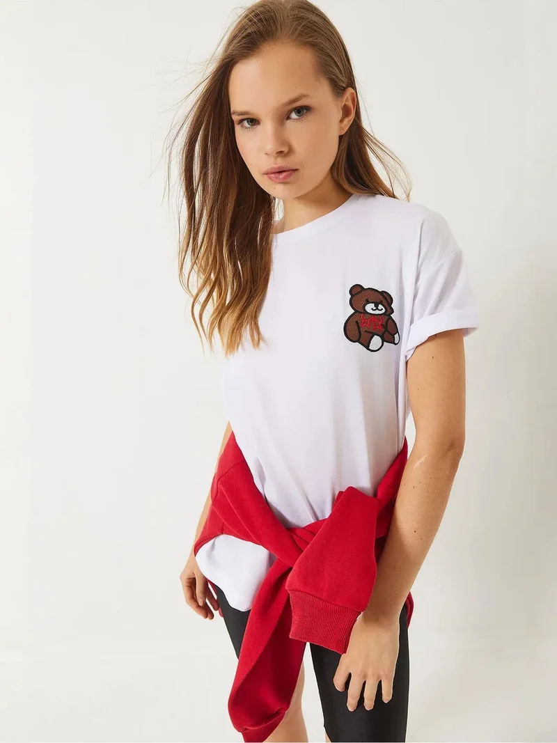 Bianco Lucci LUCCI Oversized Embroidered Crew Neck T-Shirt