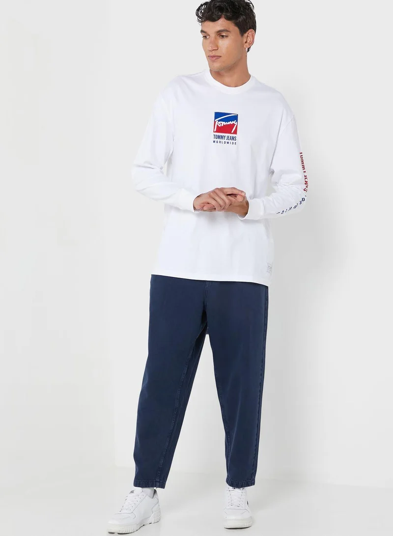 TOMMY JEANS Logo Crew Neck T-Shirt
