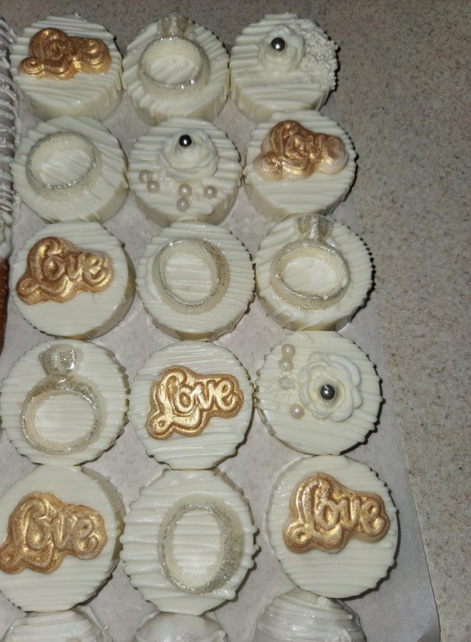 كاندي مولدز آند مور قالب حلوى شوكولاتة صغير الحجم بنقشة "حب" لعيد الحب 3025 - Image 2