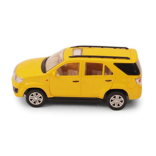 Centy Toys Plastic Fortuner Pull Back Car, 1 Pull Back Car, Assorted Colour - Image 3