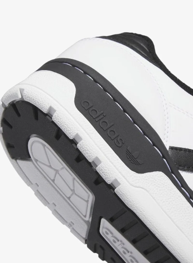 adidas ريڤالري لو وايت كاجوال سنيكرز للرجال 18