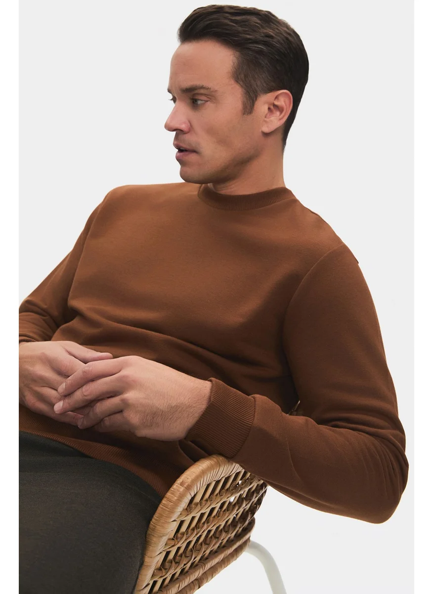 JUNE Men's Regular Fit Basic Crew Neck Sweatshirt