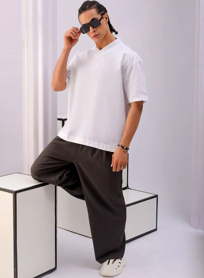 ذا انديان كراج كو Men Boxy Fit Solid Half Sleeves V-Neck Street Wear Shirt