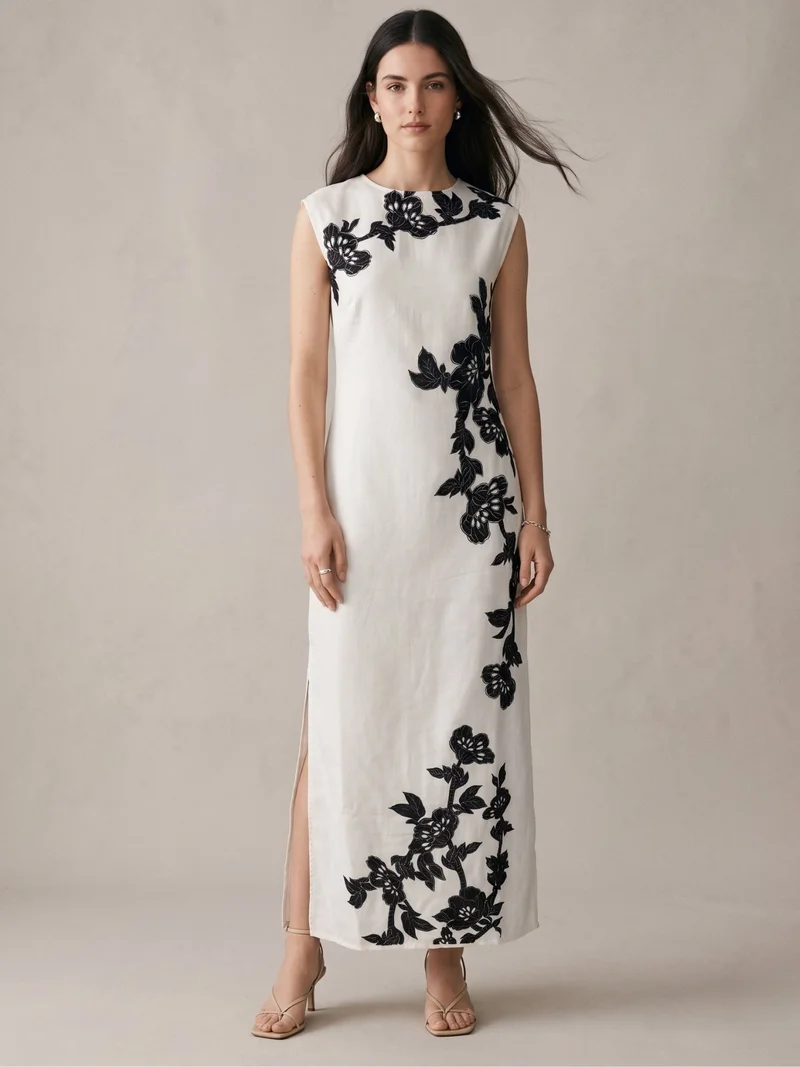 أوجيدر Off White Maxi Length Placement Print Dress With Slit