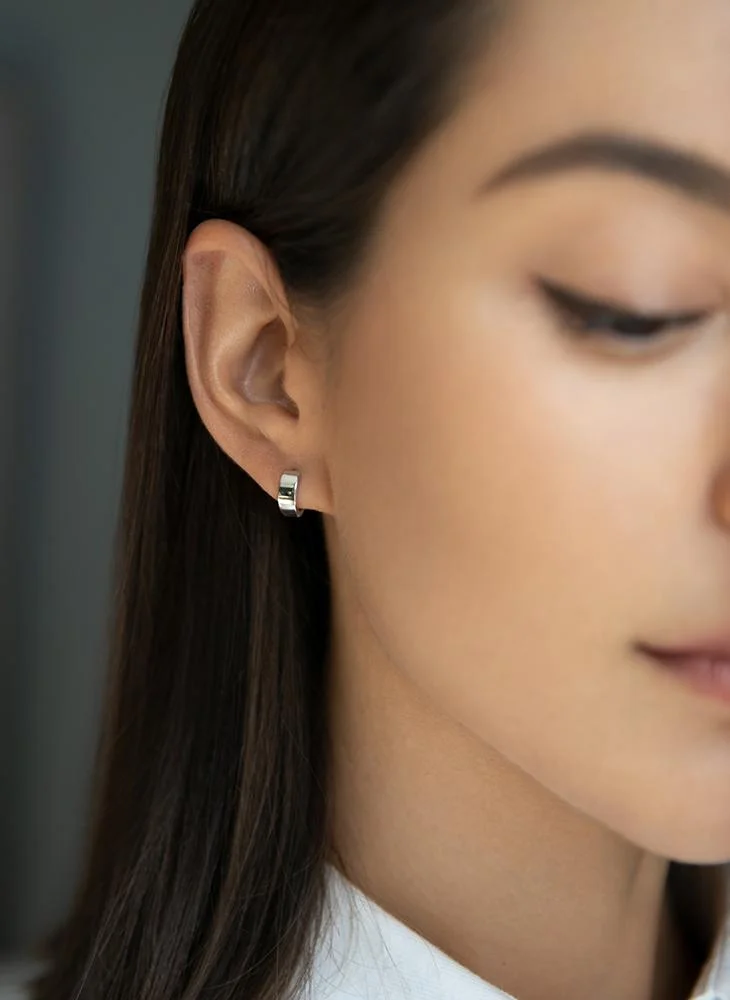 مومنت أقراط مومنت