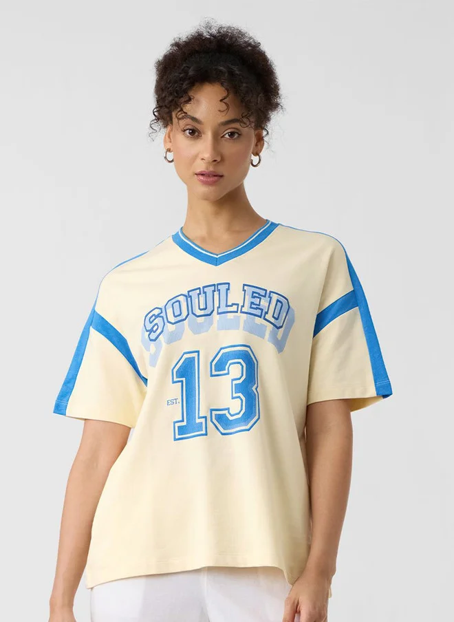 ذا سوليد ستور The Souled Store Women's Oversized Fit Printed Off White T-Shirt
