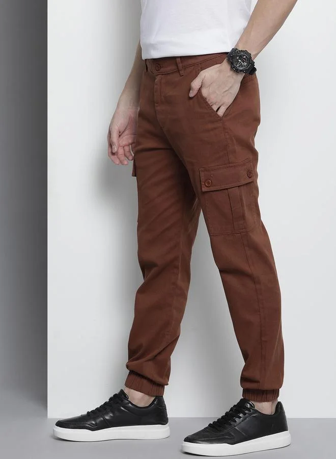 The Indian Garage Co The Indian Garage Co Men Brown Solid Slim Fit Cargo Pants