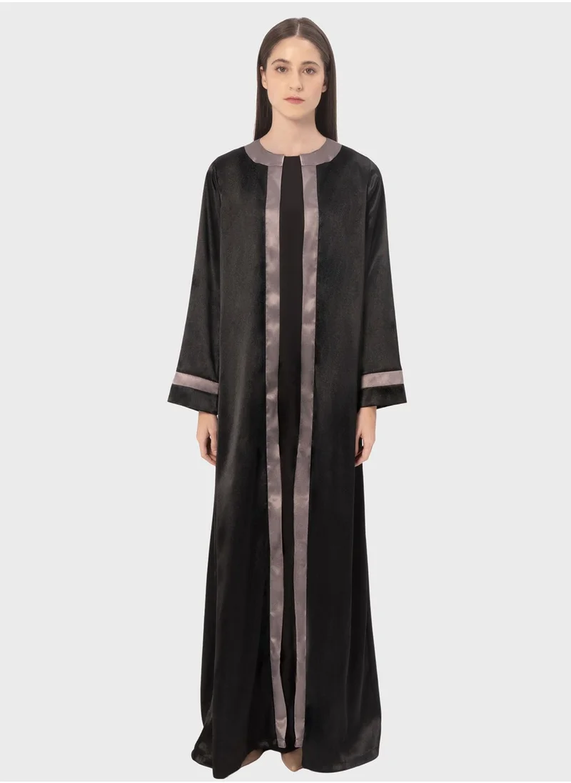 Demure Striped Detail Abaya