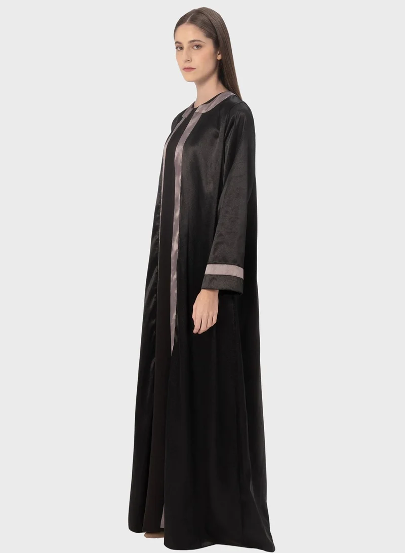 Demure Striped Detail Abaya