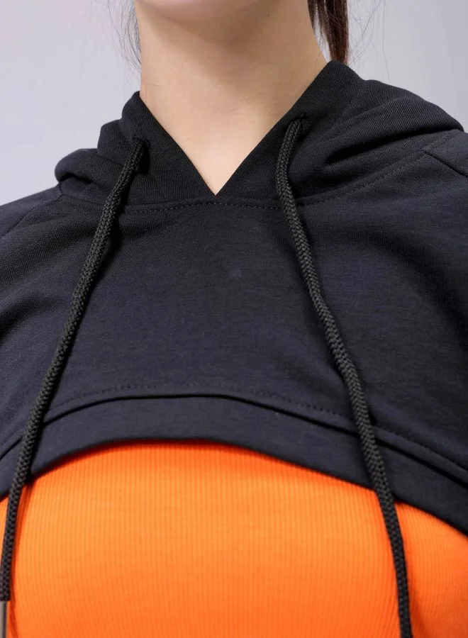 مرفوعة Women Relaxed Fit Solid Hooded Sweatshirt