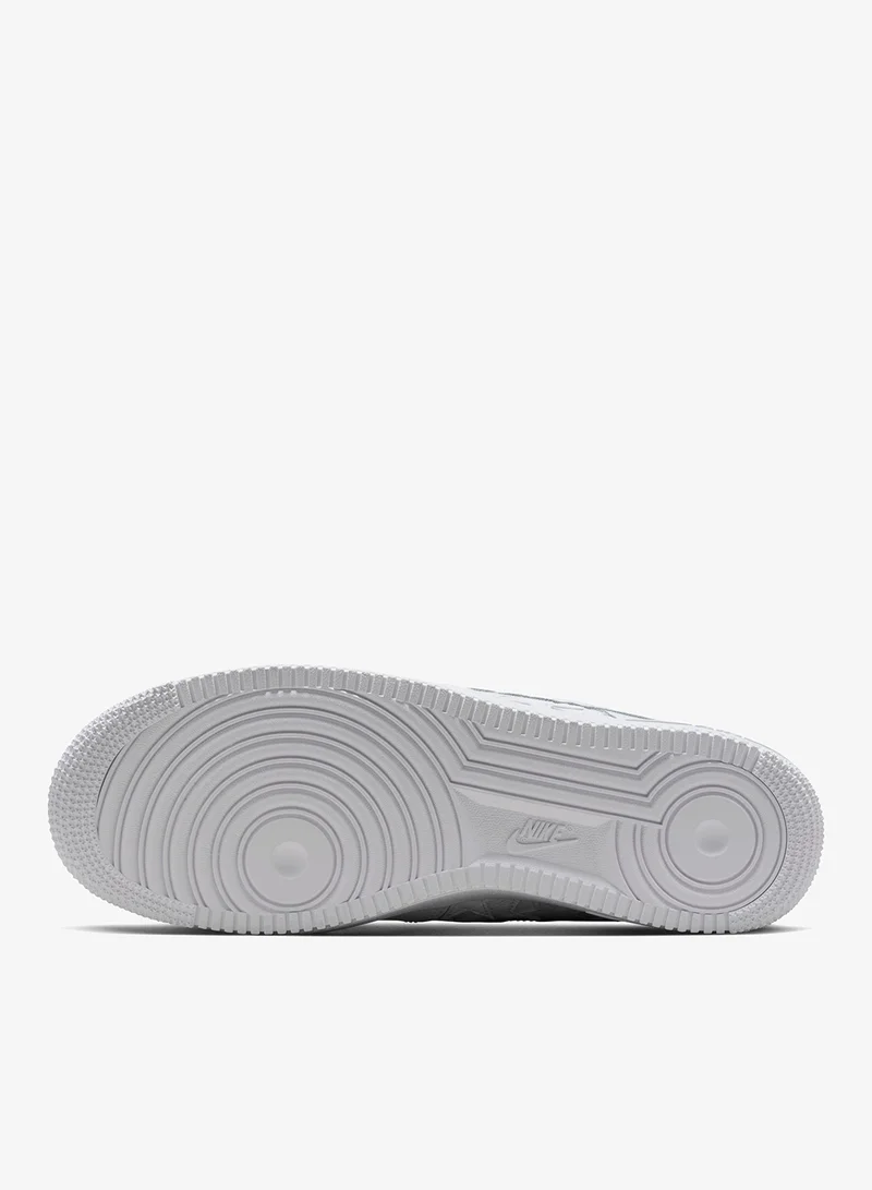 Nike WHITE/WHITE-MTLC SILVER Air Force 1 '07 Lv8 Edge for Men | Best Price UAE