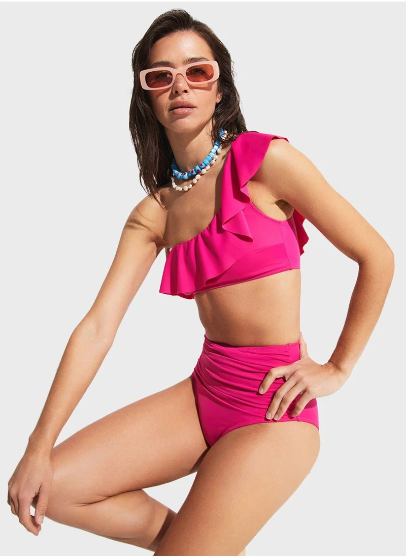 جون Ruffled One Shoulder High Waist Bikini