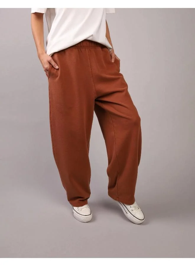 American Eagle AE Everyday Luxe Barrel Sweatpant