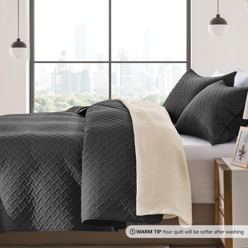 FLYMME King Size Quilt Bedding Set Black Lightweight Bedspreads Set Modern Style Geometric Weave Stripe Pattern Soft Microfiber Bed Coverlet 3 Pieces (1 Quilt  2 Shams) - Image 4