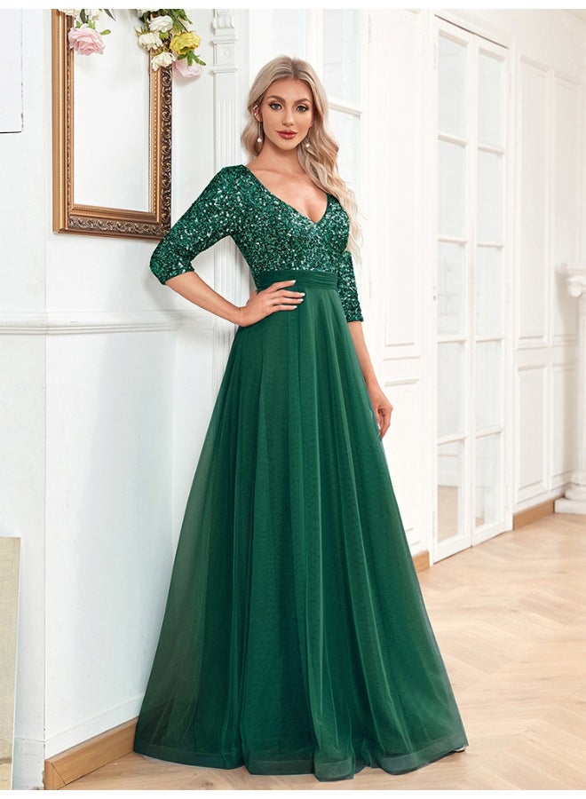 إسكدنيا فستان سهرة أنيق بتصميم A مع أكمام قصيرة على شكل V باللون الأخضر الداكن، مزود بترتر ورقيق يناسب حفلات الرقص. - Image 4