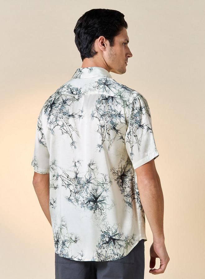 ايكونيك قميص بطبعة أيقونية شاملة بأكمام قصيرة - Image 3