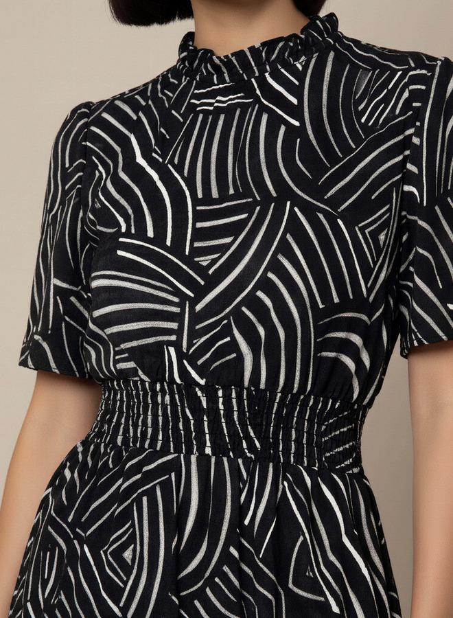 سبلاش فيڤ فستان ميدي فيسكوز بطبقات وأكمام فراشة - Image 4