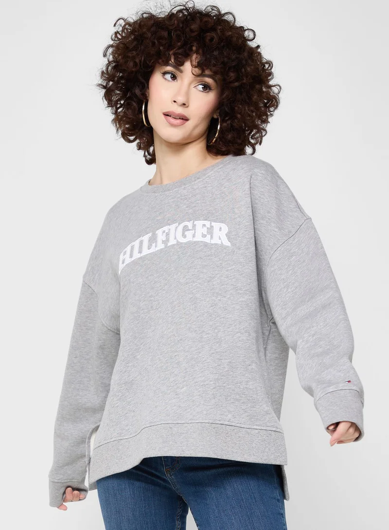 TOMMY HILFIGER Round Neck Logo Sweatshirt