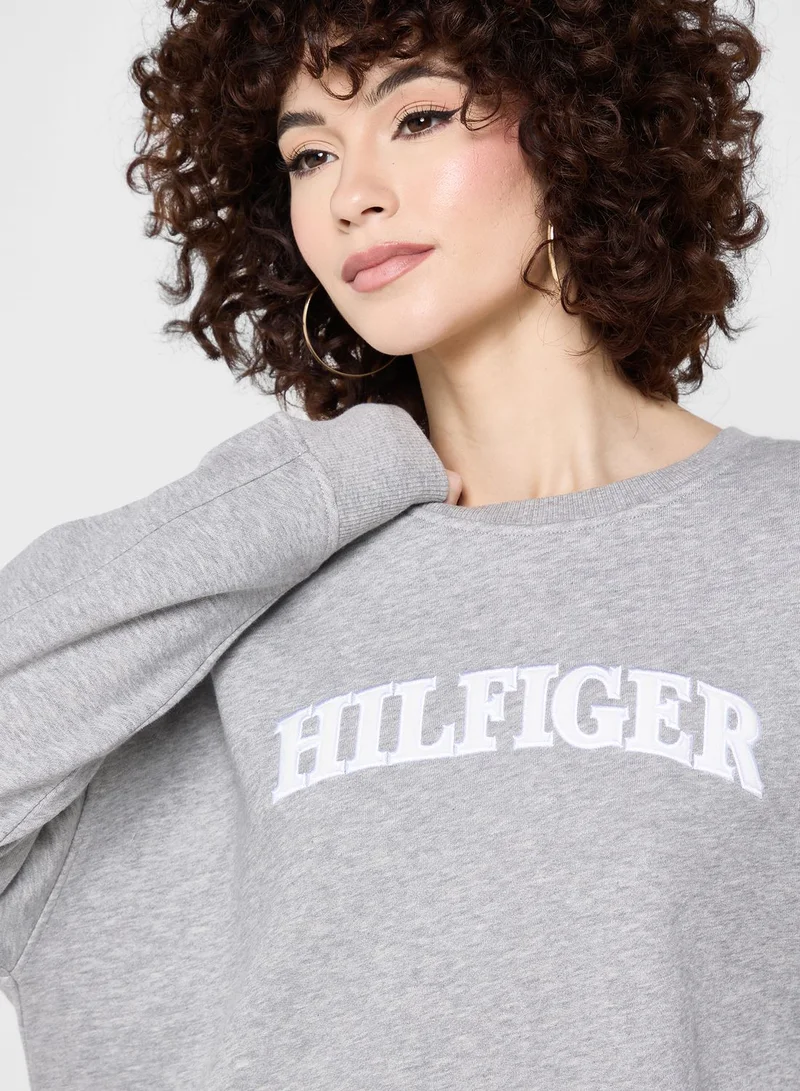TOMMY HILFIGER Round Neck Logo Sweatshirt