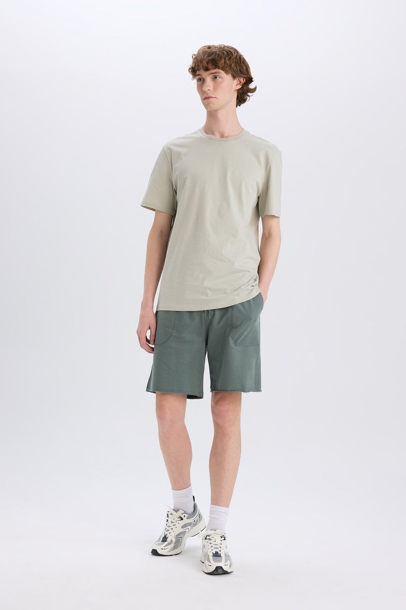 DeFacto Green Man New Regular Fit Crew Neck Basic T Shirt Casual - Image 2
