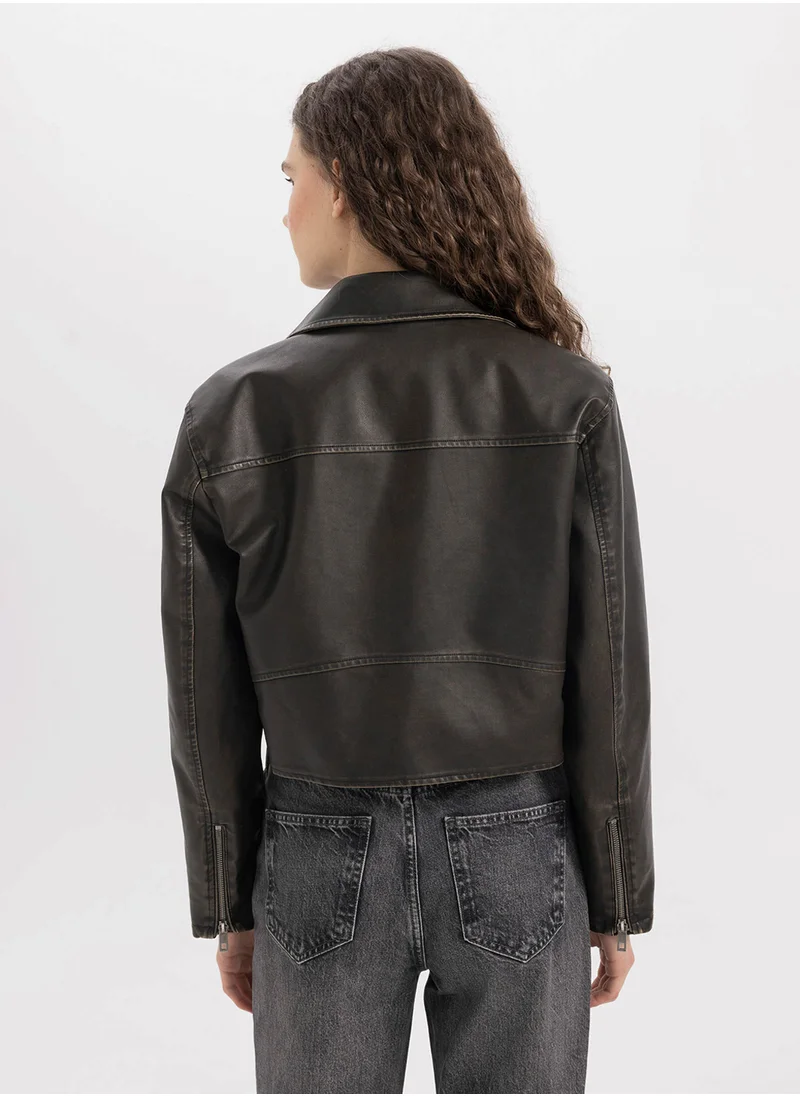 ديفاكتو Water-Repellent Oversized Fit Zippered Short Belted Faux Leather Jacket