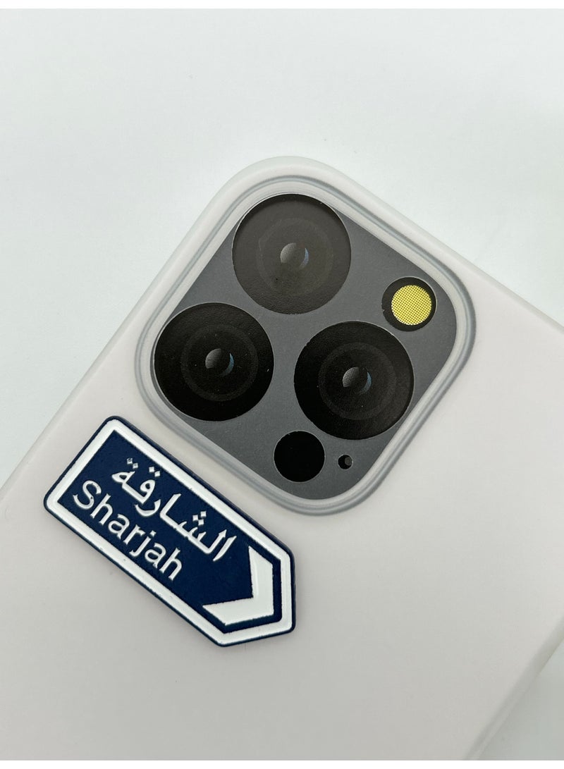 3 قطع من ملصقات معدنية - ملصق الشيخ سلطان و علامة شارع الشارقة و ملصق الصقر - معدن عالي الجودة للهواتف المحمولة وأجهزة الكمبيوتر المحمولة وحقائب الظهر والمزيد - Image 4