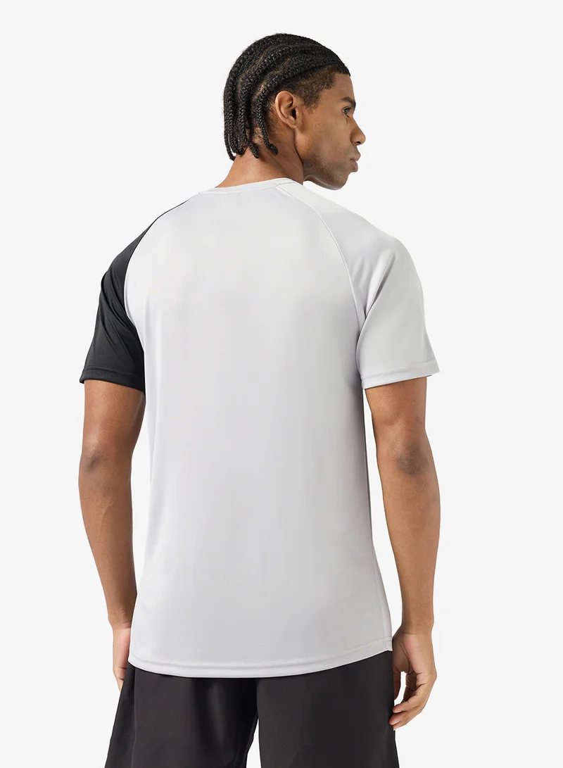 فورورد تيشيرت رجالي كاجوال