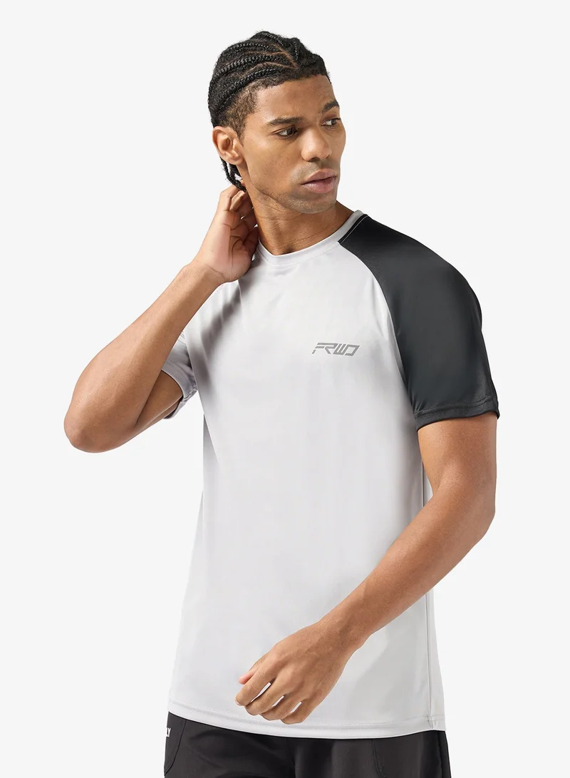 فورورد تيشيرت رجالي كاجوال