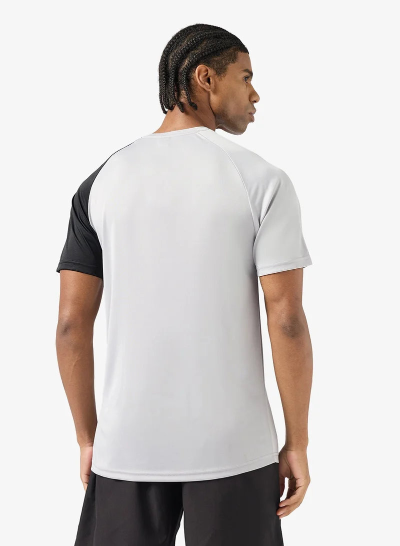 فورورد تيشيرت رجالي كاجوال