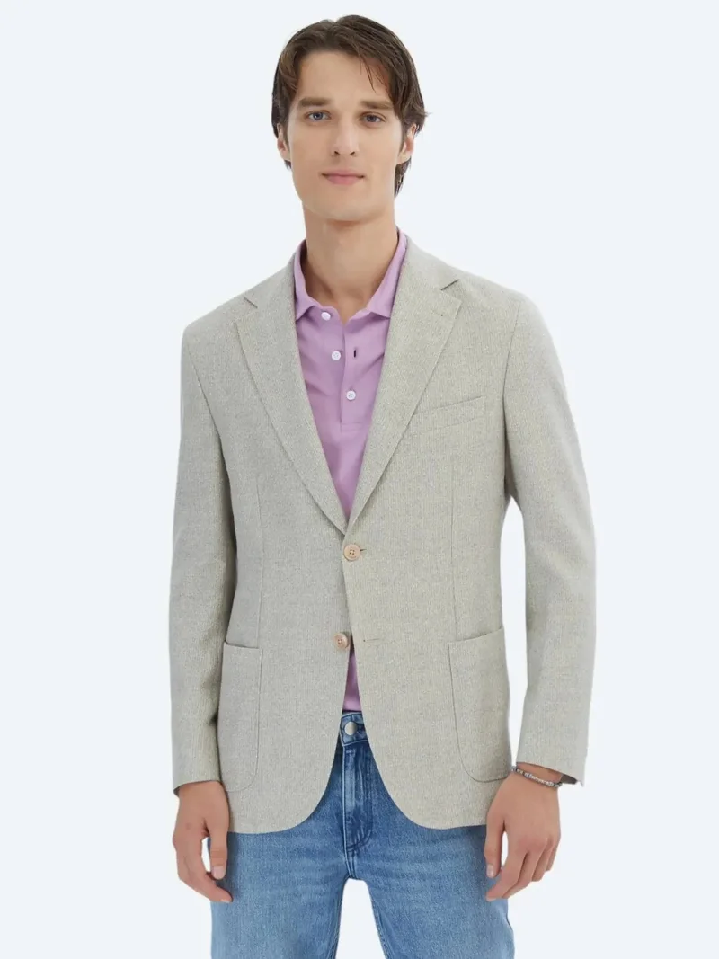 كيب جاكيت عصري بقصة عصرية من مزيج الكتان بنقشة لون كاكي فاتح