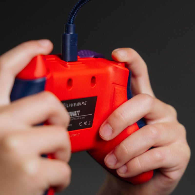 Surge وحدة تحكم سلكية صغيرة Surge Microwatt زرقاء لجهاز Xbox Series X|S و Xbox One و Windows - Image 5